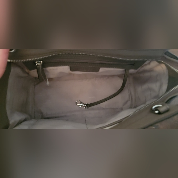 EUC Michael Kors Shoulder Bag - Picture 5 of 8